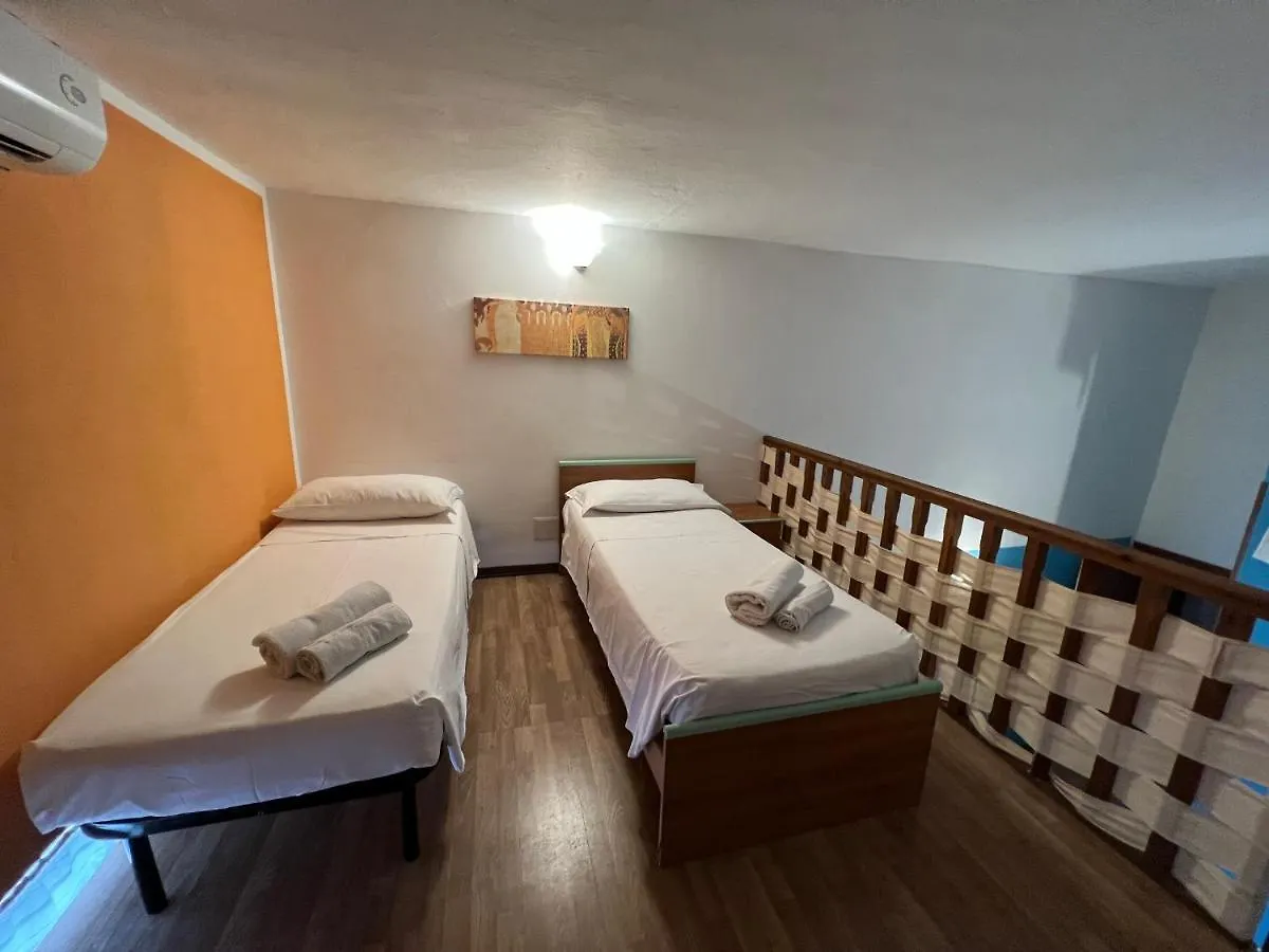 Porto 12 Apartments Cefalu Italy